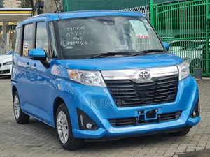 Toyota Roomy 2019 Blue