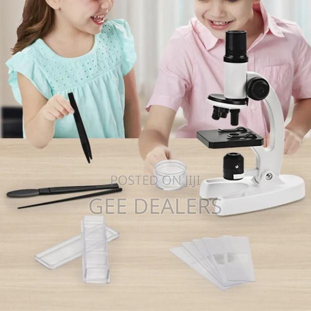 Little World Science Microscope 300x / 600x / 1200x Magnification,