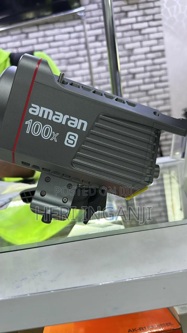 Amaran 100xs Video Light