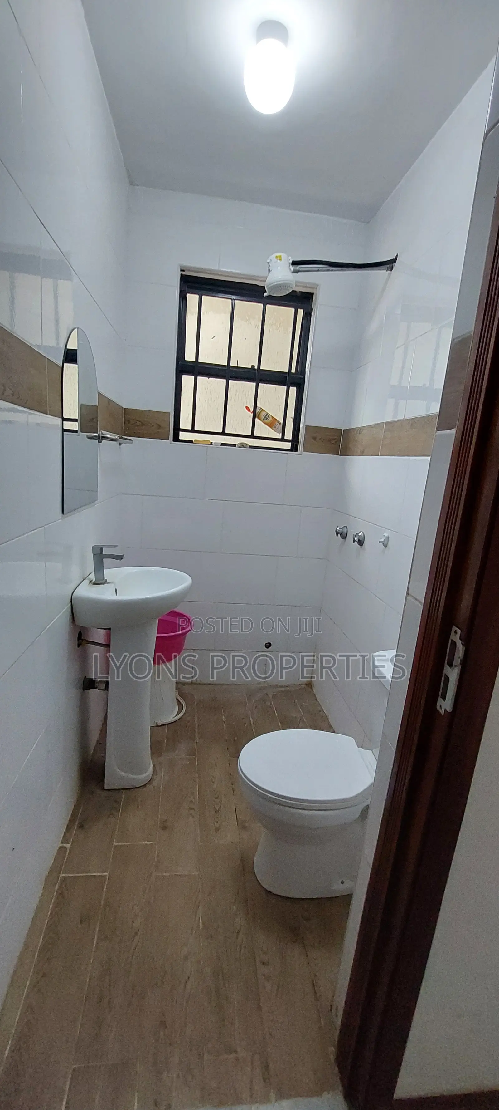 4bdrm Maisonette in Behind Smith, Nkoroi for rent