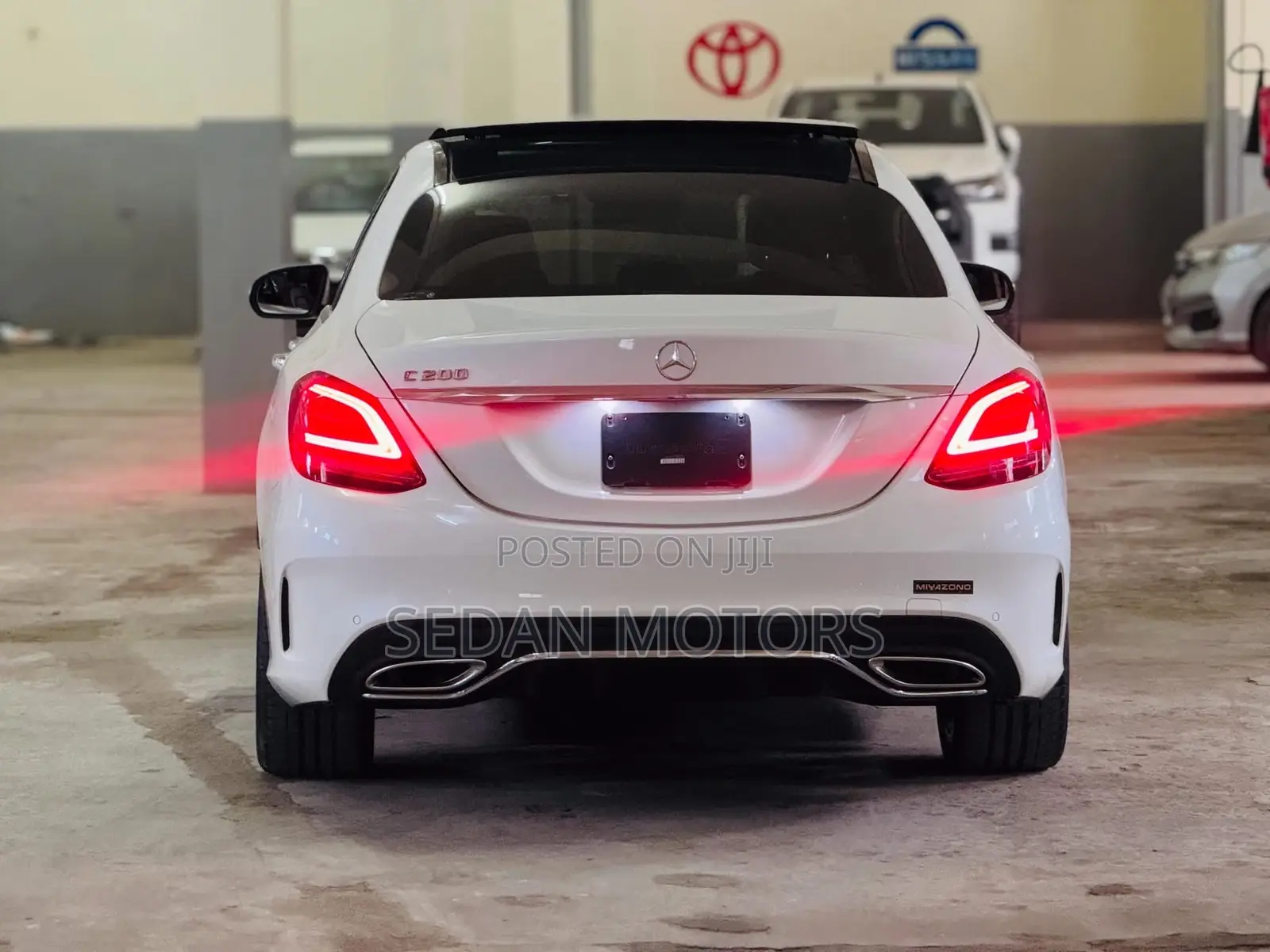 Mercedes-Benz C200 2020 Pearl