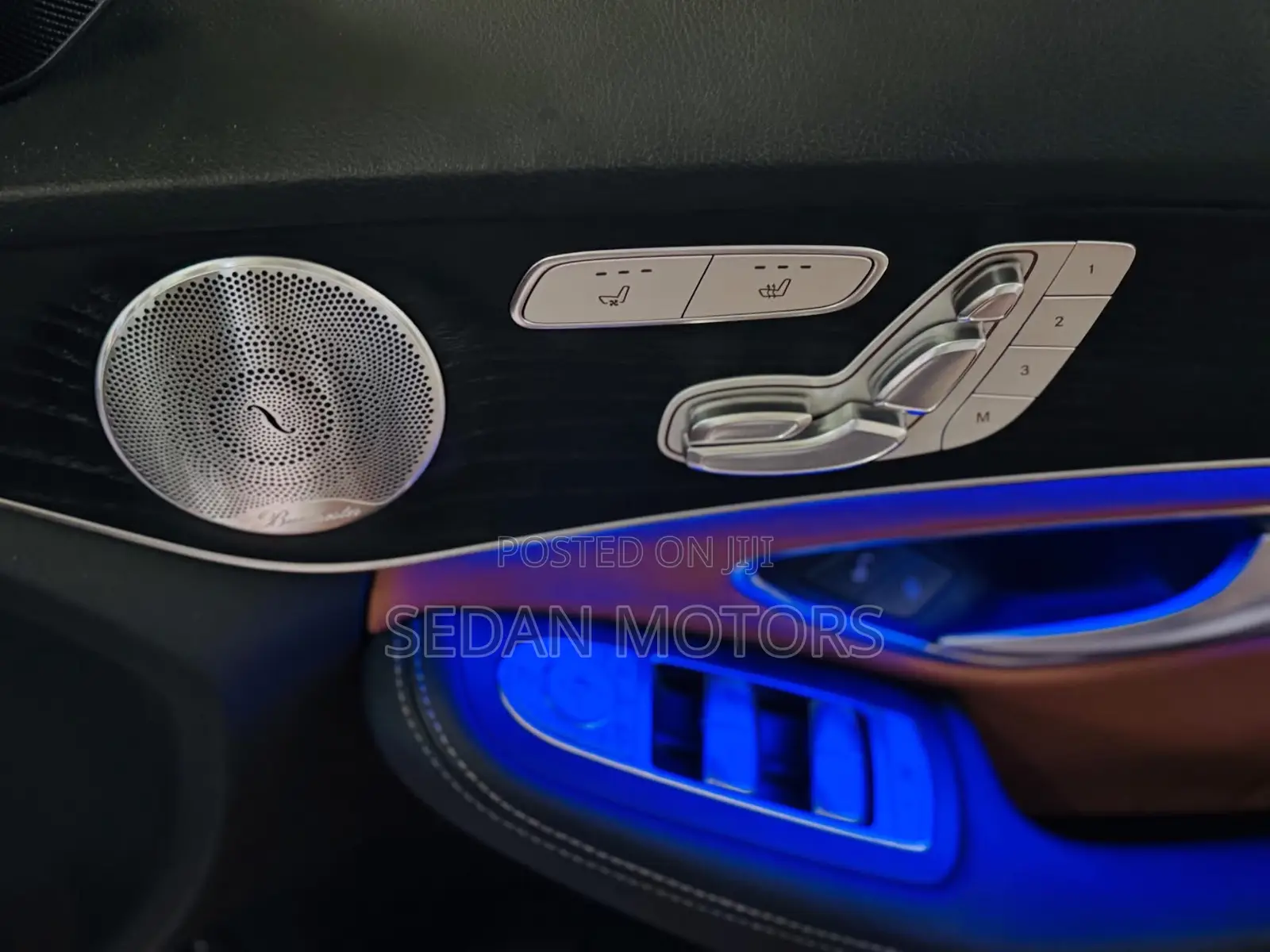 Mercedes-Benz C200 2020 Pearl