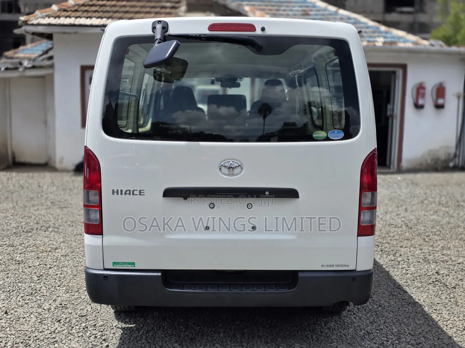 Toyota HiAce 2019 White