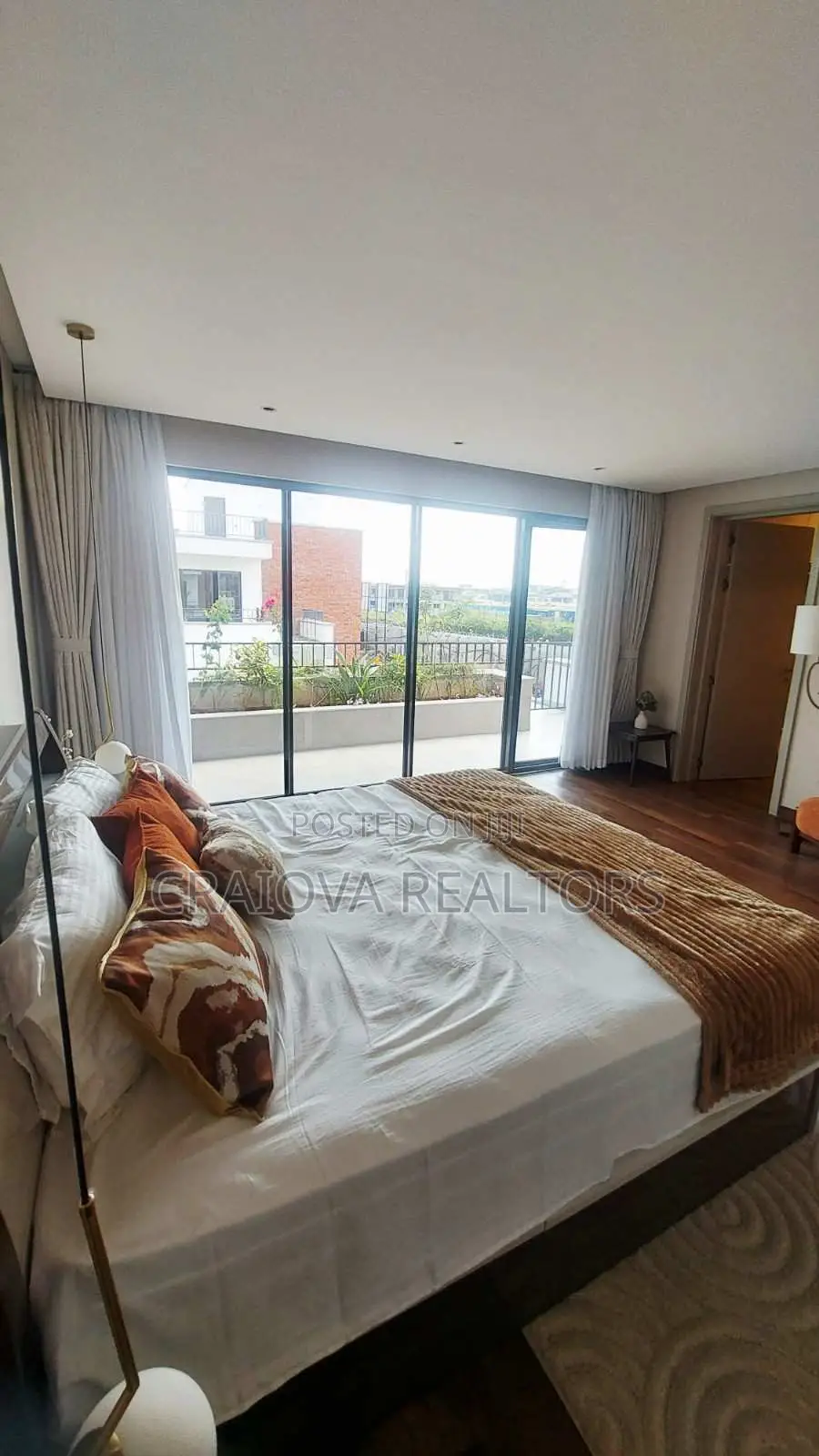 4bdrm Townhouse/Terrace in Phenom Estate for sale