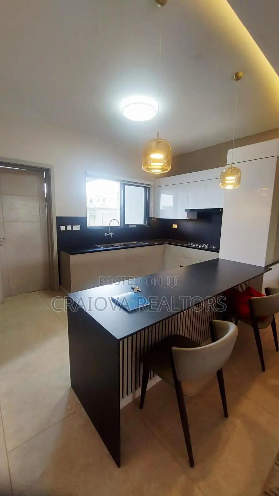 4bdrm Townhouse/Terrace in Phenom Estate for sale