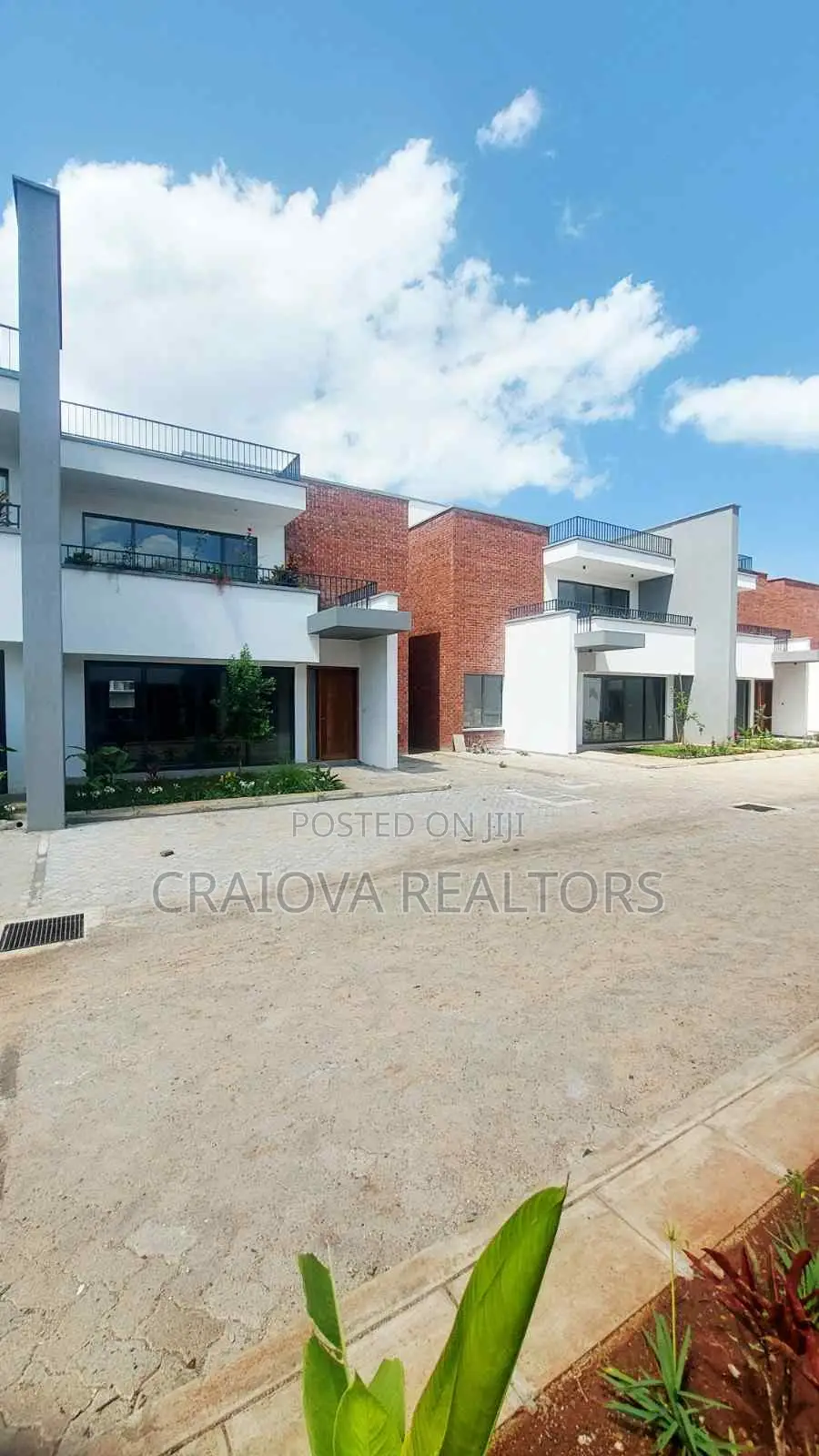 4bdrm Townhouse/Terrace in Phenom Estate for sale