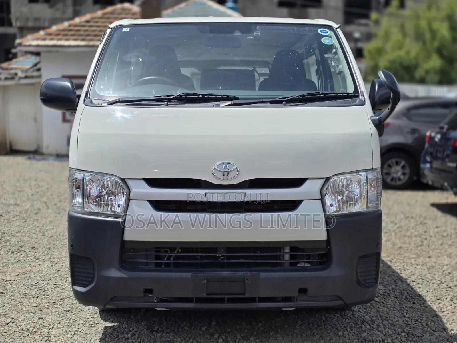 Toyota HiAce 2019 White