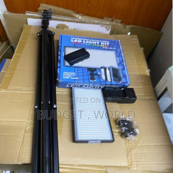 416 Led Continuous Lighting System With Professional Stand
