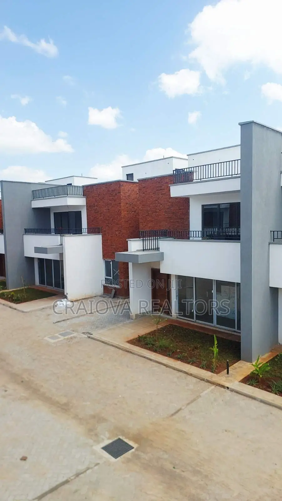 4bdrm Townhouse/Terrace in Phenom Estate for sale