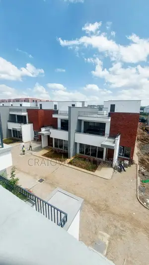4bdrm Townhouse/Terrace in Phenom Estate for sale