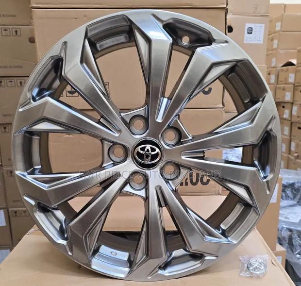 Size 18 Toyota Sports Rims 5/114.3 Standard Rims