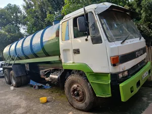 Road Construction Water Boozer - Mguu Kumi (18,000 Liters)