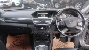 Mercedes-Benz E300 2009 Gray