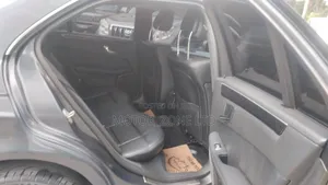 Mercedes-Benz E300 2009 Gray