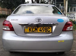 Toyota Belta 2010 Silver