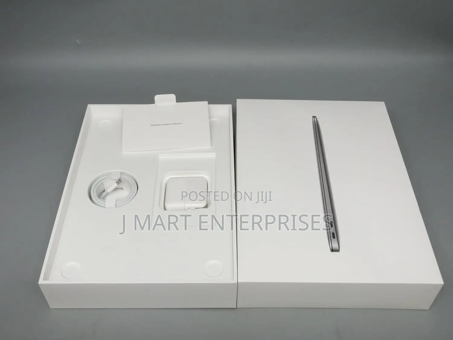 New Laptop Apple MacBook Air 2020 M1 8GB Intel Core i7 HDD+SSD 256GB