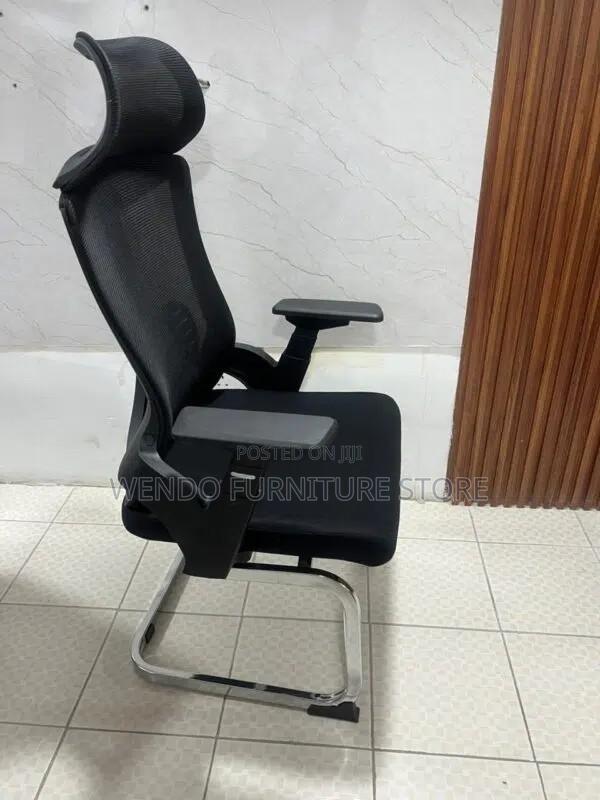 Office Chair : Black Mesh Back Visitor Office Chair - Chrome Base - thumbnail 10
