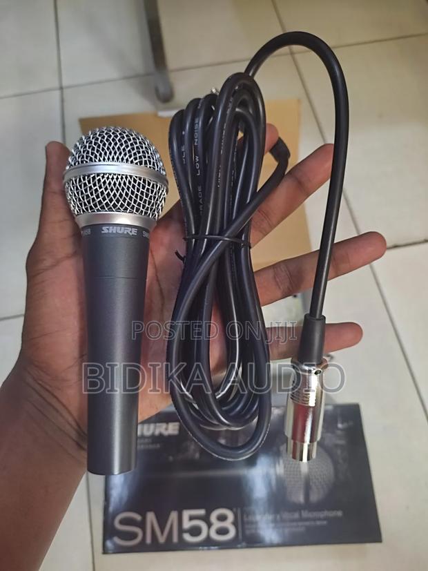 Shure Sm58 Legendary Vocal Microphone - thumbnail 2