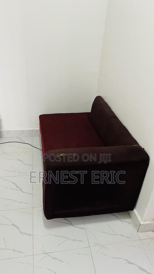2 Seater Couch - thumbnail 3