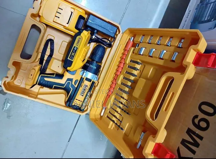 Brand New Affordable/Dewalt Cordless Drill 36v Kit