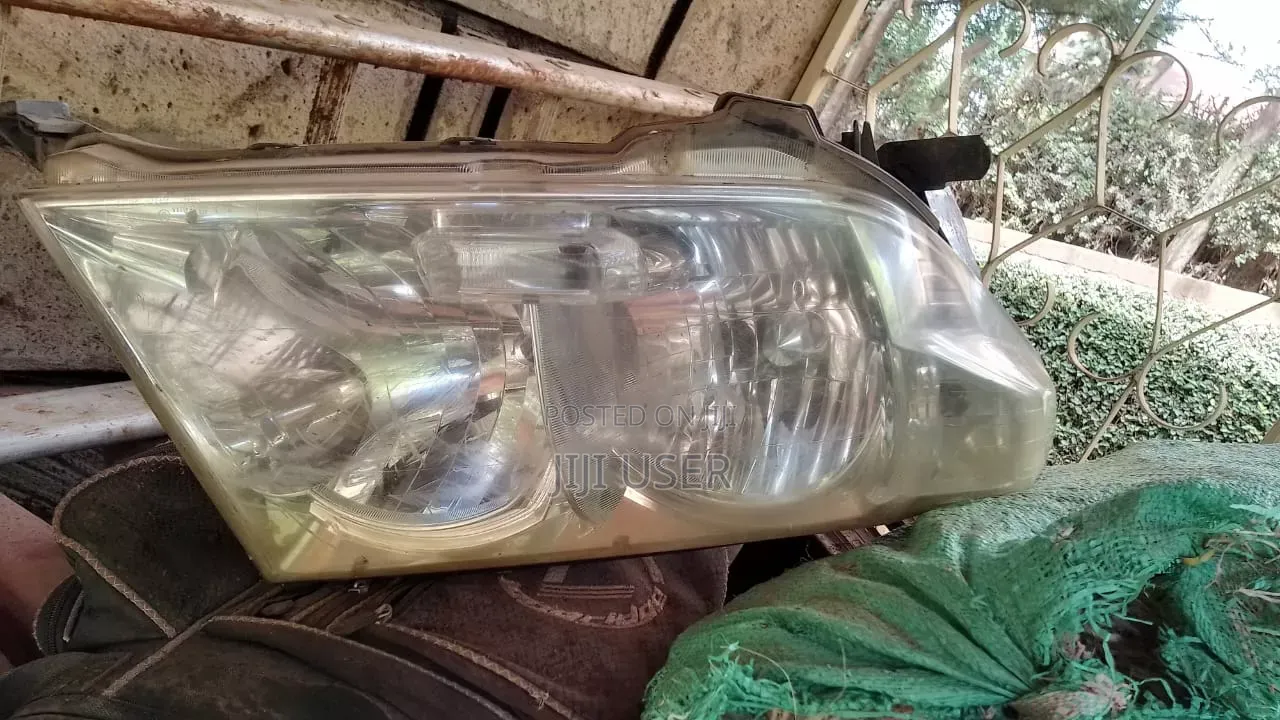 V8 Headlights at a Pc