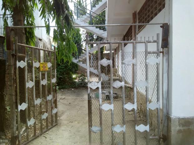 Furnished 4bdrm Block of Flats in Bashir Estate, Mtambo for sale