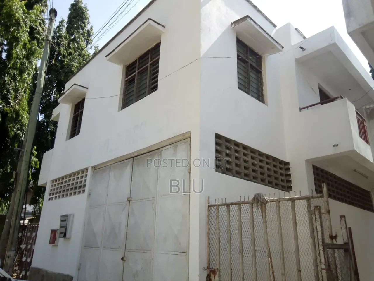Furnished 4bdrm Block of Flats in Bashir Estate, Mtambo for sale