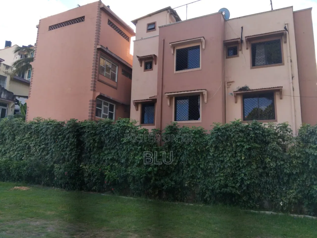 3bdrm Block of Flats in Majengo Sakina for sale