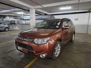 Mitsubishi Outlander 2014 Brown