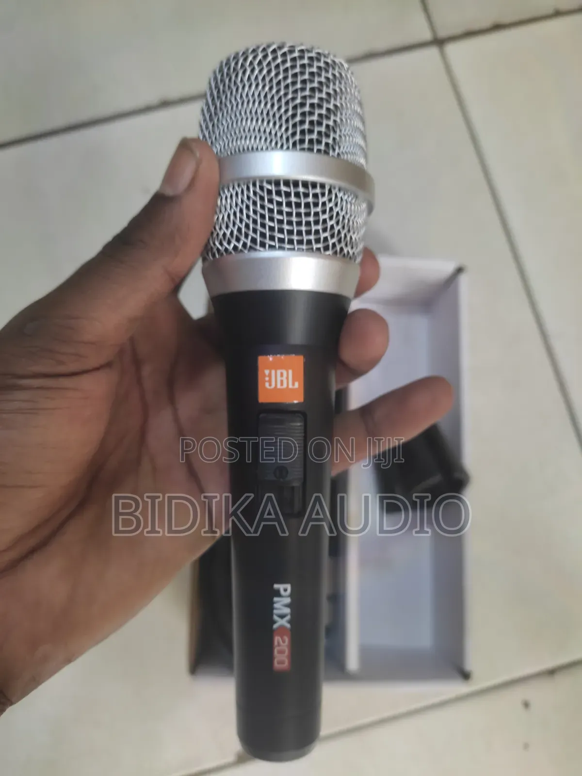 New JBL Pm200 Wired Microphone