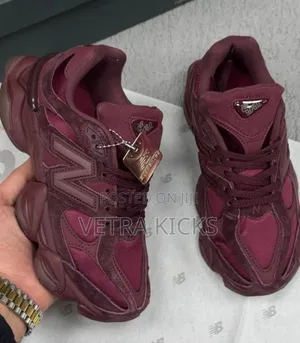 New Balance 9060 “ Burgady Maroon“
Quality Leather 
Size 36-42