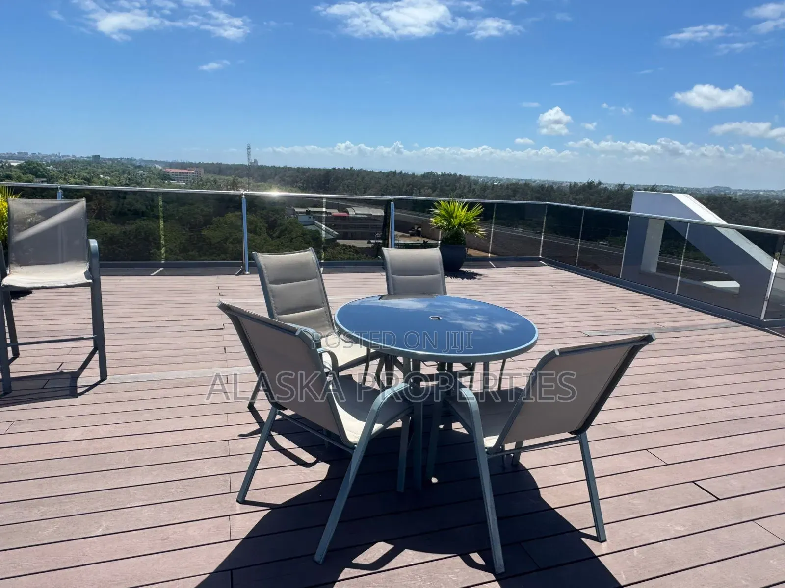 Furnished 3bdrm Apartment in Shanzu Estate for sale