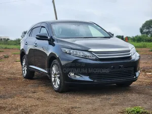 Toyota Harrier 2.0 2014