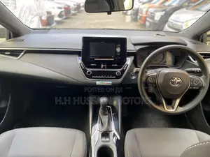 Toyota Corolla 2018 White