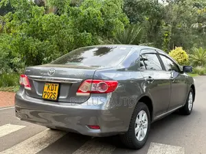 Toyota Corolla S Manual 2012 Silver