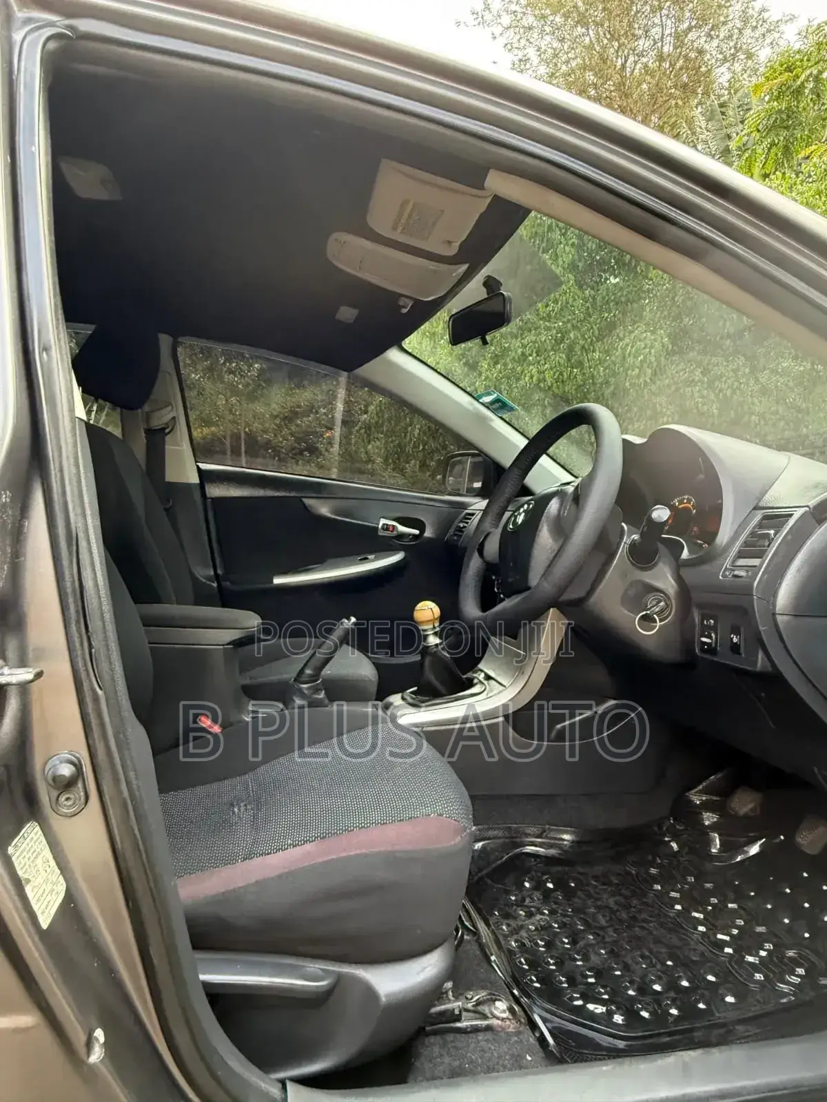Toyota Corolla S Manual 2012 Silver