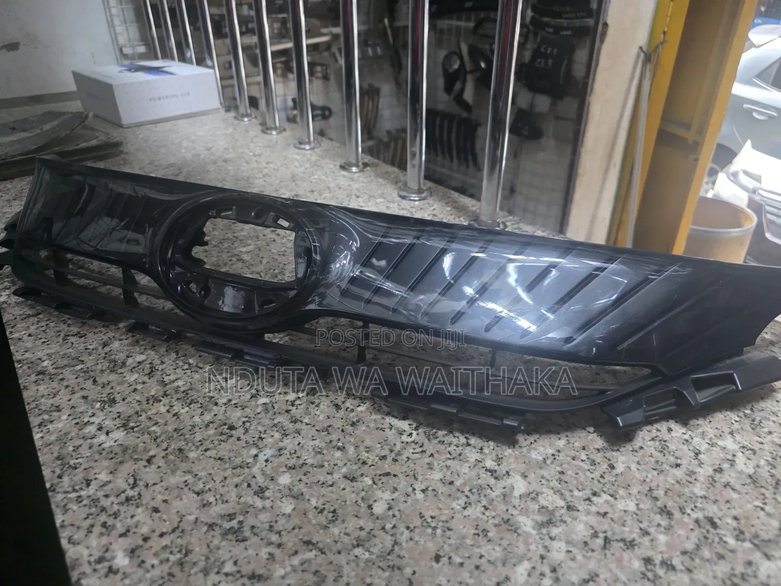 Front Grille Harrier 2022