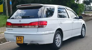 Toyota Vista 2000 White