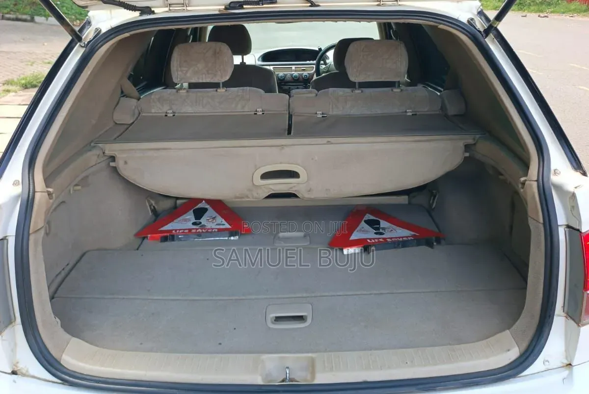 Toyota Vista 2000 White