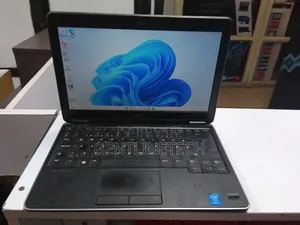 Laptop Dell Latitude E7240 8GB Intel Core i5 SSD 128GB
