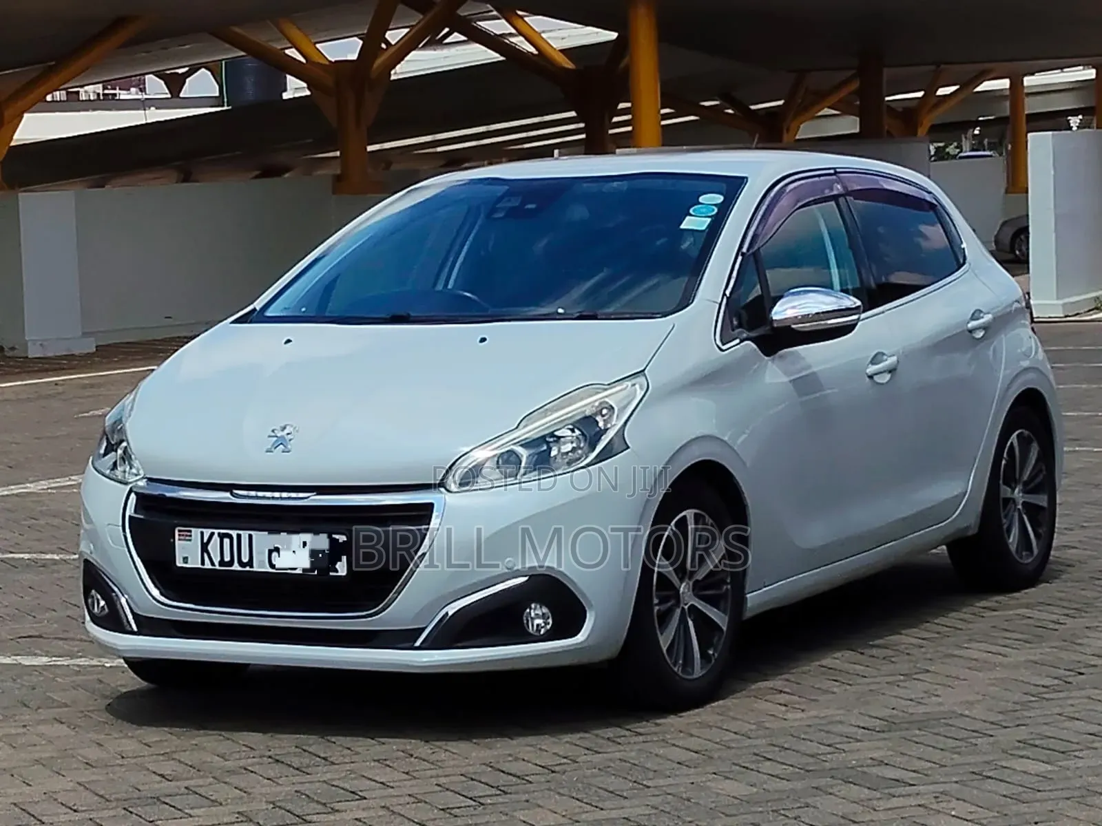 Peugeot 208 2018 White