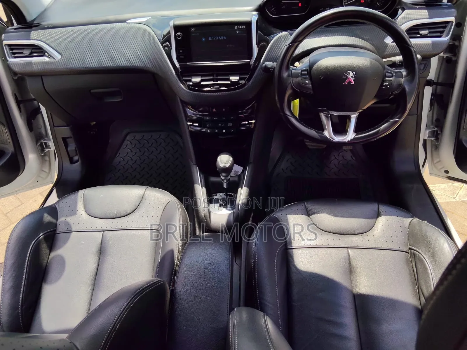 Peugeot 208 2018 White
