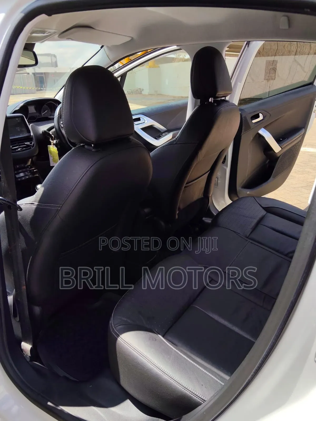 Peugeot 208 2018 White
