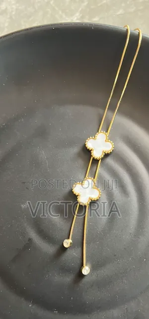 Neck Jewelleries