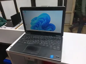 Laptop Dell Latitude E7240 8GB Intel Core i5 SSD 128GB