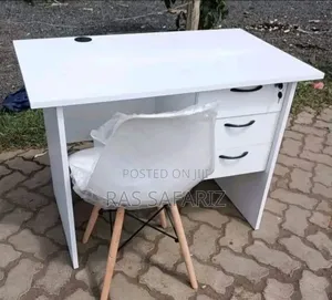 Office Desk With Chair