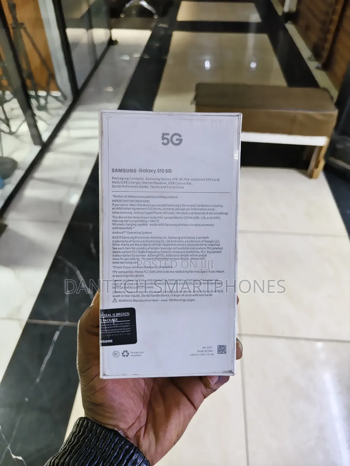 New Samsung Galaxy S10 5G 256 GB Gold
