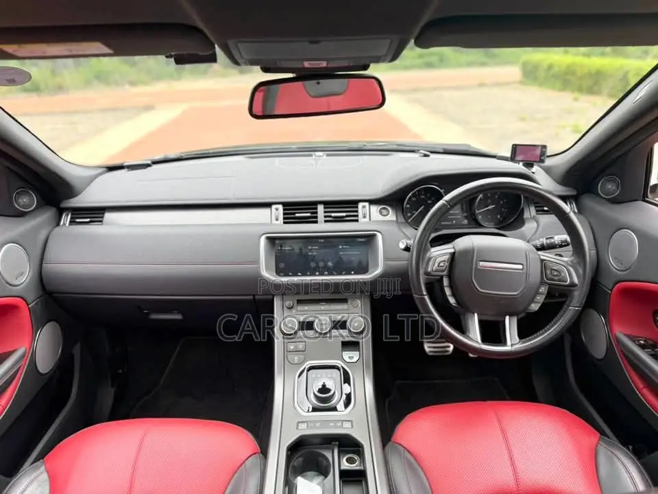 Land Rover Range Rover Evoque SE Premium 4x4 5-Door 2018 Black