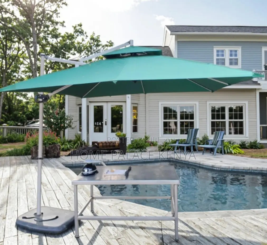 Outdoor Sunshade: Cantilever Patio Umbrella With Durable Stand