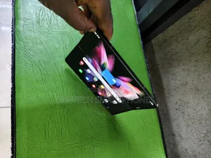New Samsung Galaxy Z Fold 3 256 GB Black